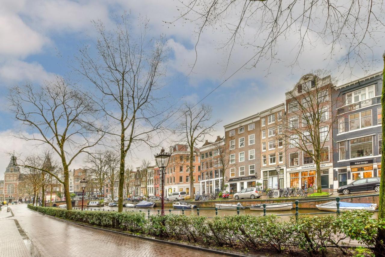 Spiegelgracht With Canal View Couette-café Amsterdam